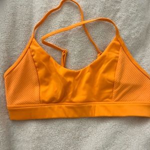 Alo Yoga top (size small)